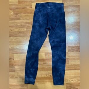 Women’s size 6 lululemon wunder train